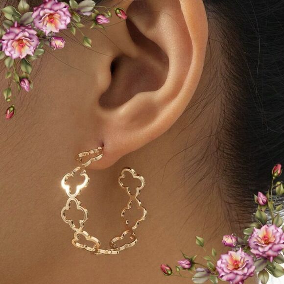 Hollow Out Small Flower Simple Earring Set, Festival earrings - Picture 13 of 13